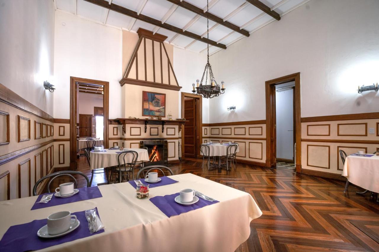 Hotel Mariapolis Alta Gracia Extérieur photo